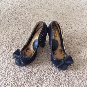 Anthropologie Miss L Fire navy vintage heels Sz 36